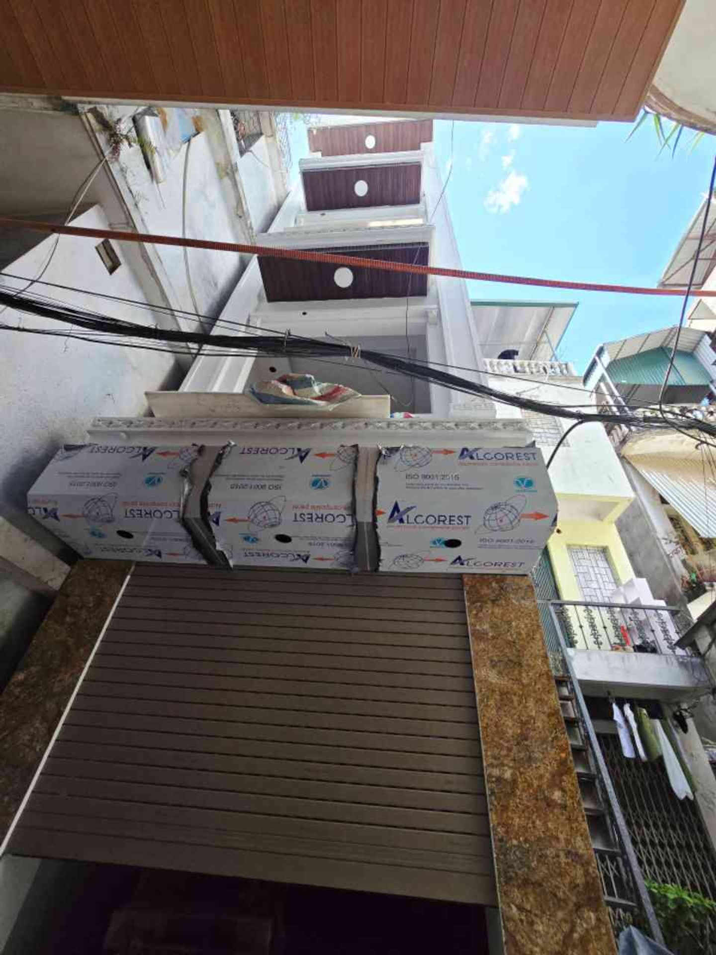 Bán nhà ngõ hòa bình - diện tích 32m2 6 tầng - thang máy - giá 8,9 tỷ