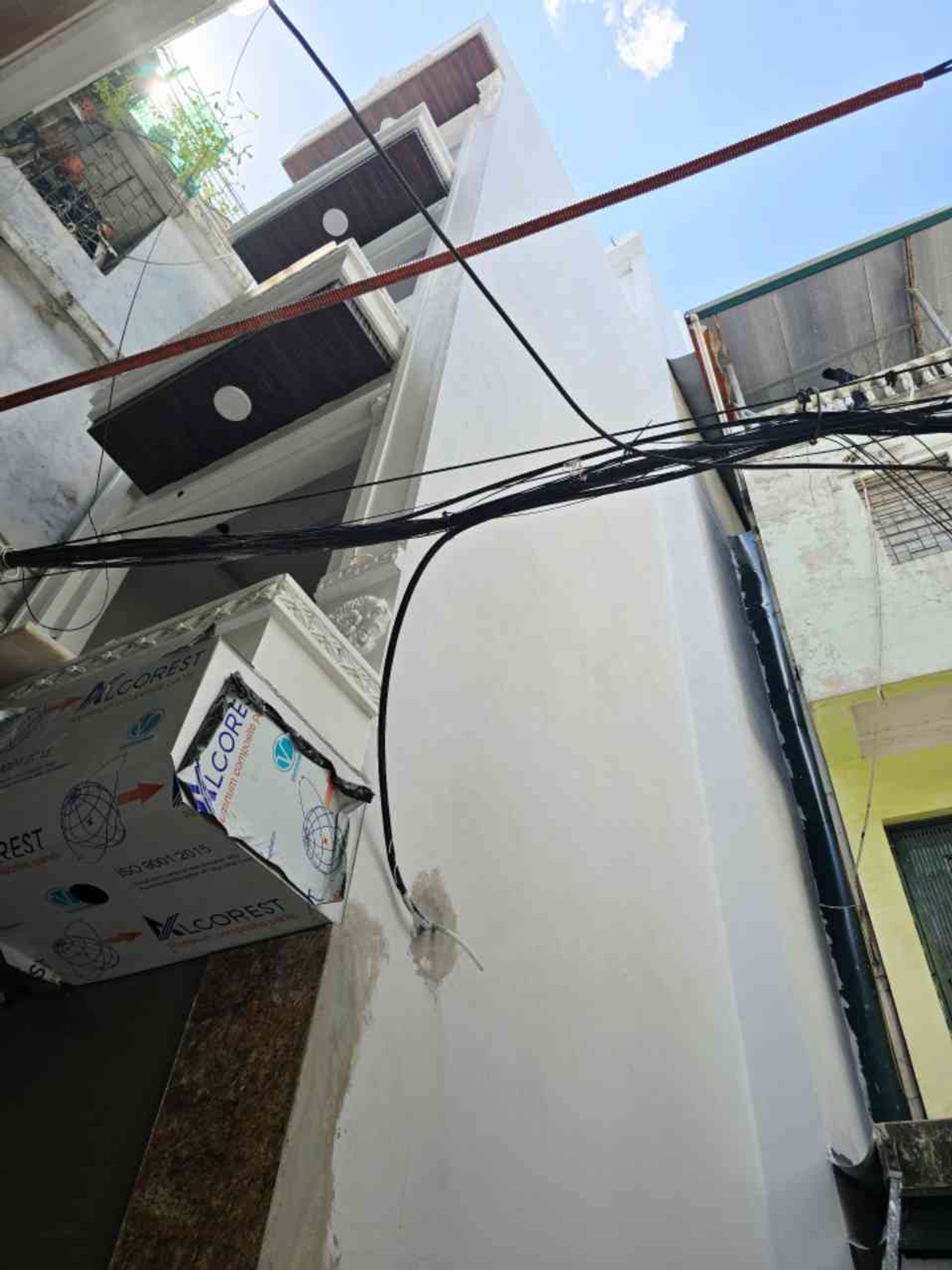Bán nhà ngõ hòa bình - diện tích 32m2 6 tầng - thang máy - giá 8,9 tỷ