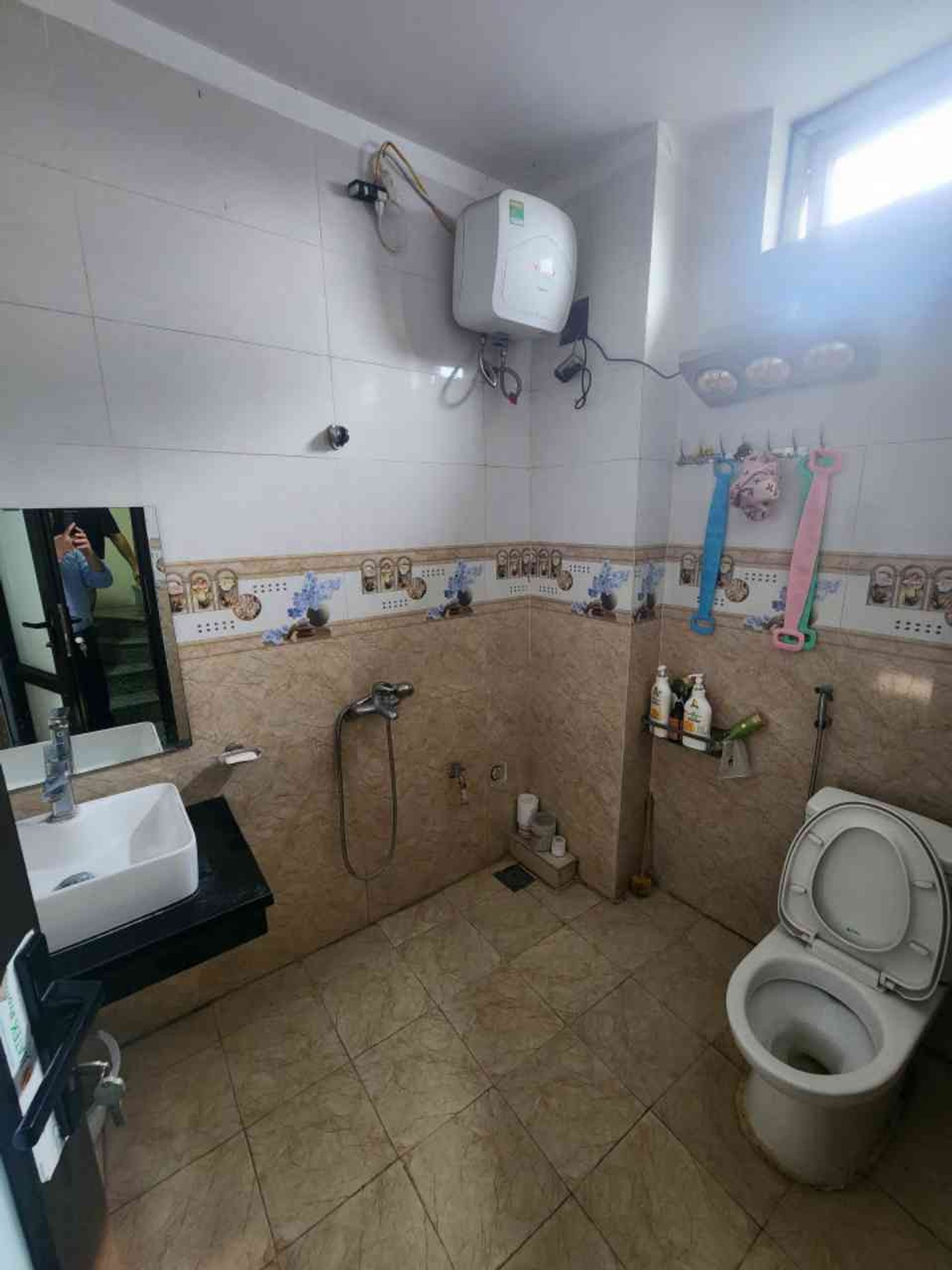 Bán nhà Thanh Lân - diện tích 34m2 5 tầng - nhà dân xây chắc chắn - giá 5 tỷ