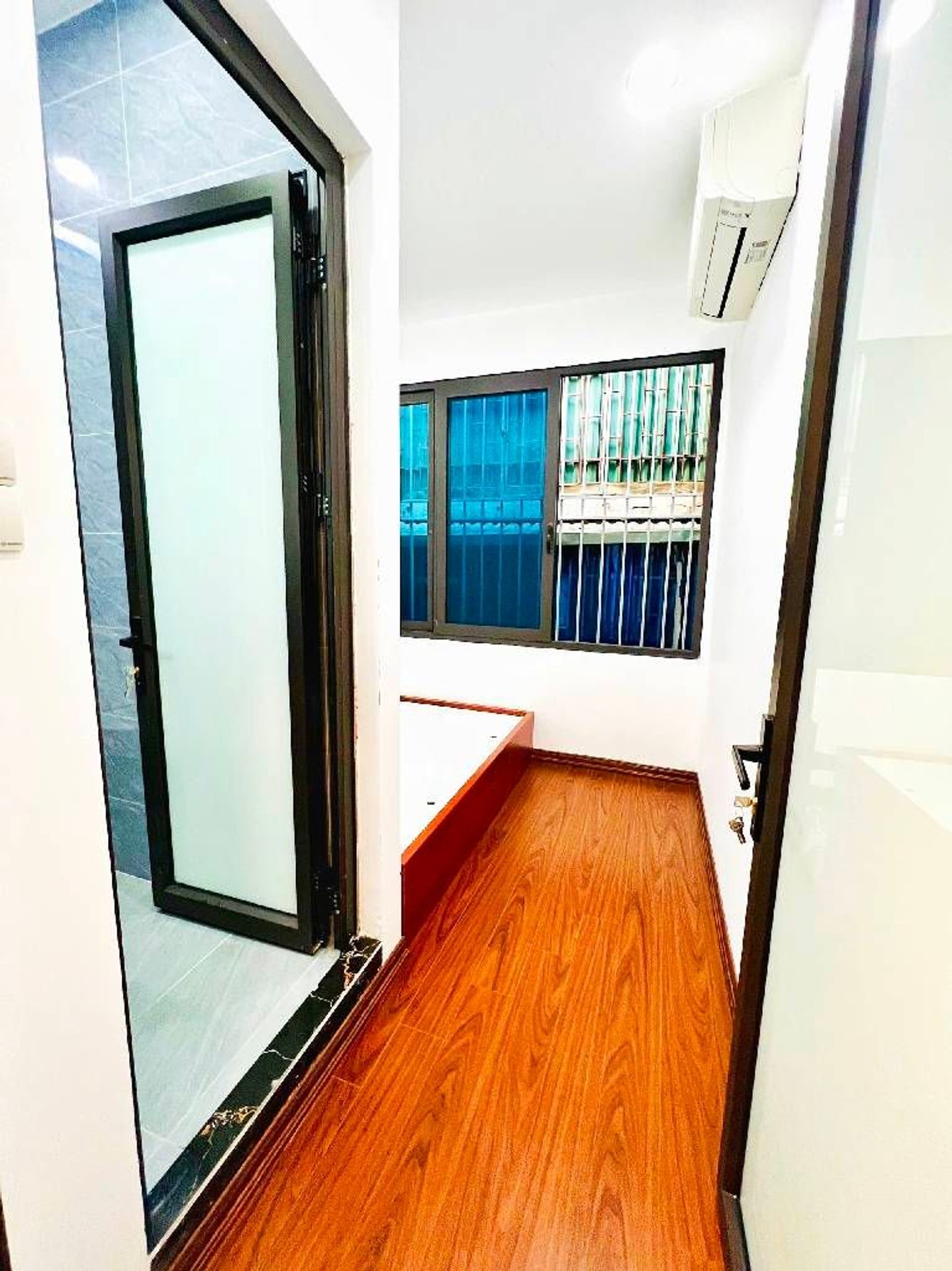 Bán nhà Nguyễn Trãi - diện tích 16.4m2 1 tầng - Ô tô đỗ cầu thang - giá 3,26 tỷ