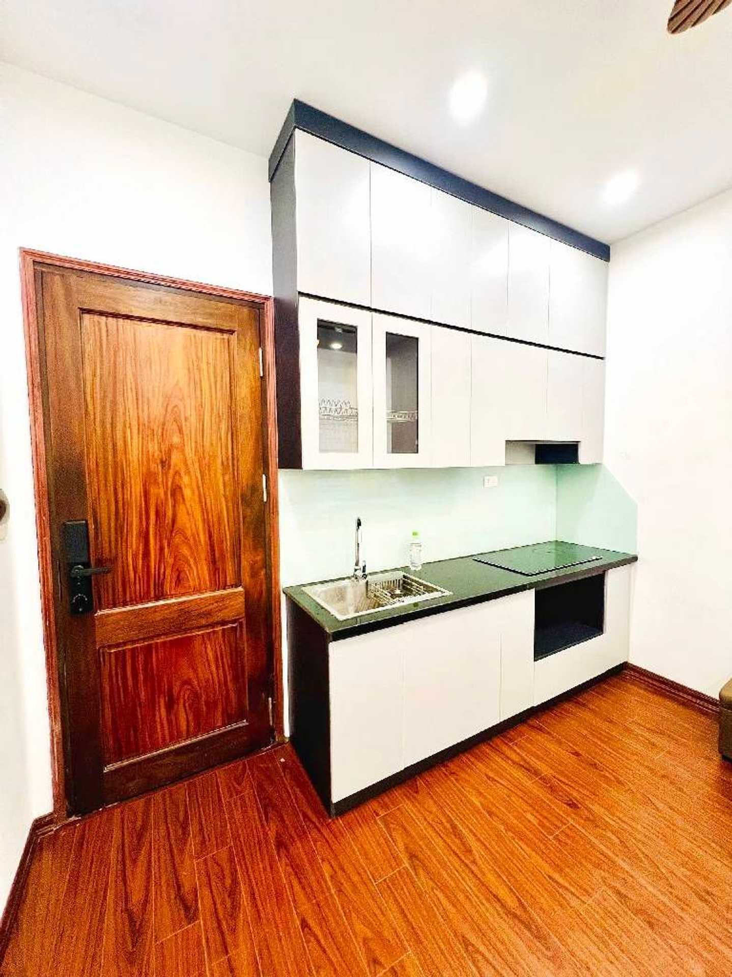 Bán nhà Nguyễn Trãi - diện tích 16.4m2 1 tầng - Ô tô đỗ cầu thang - giá 3,26 tỷ