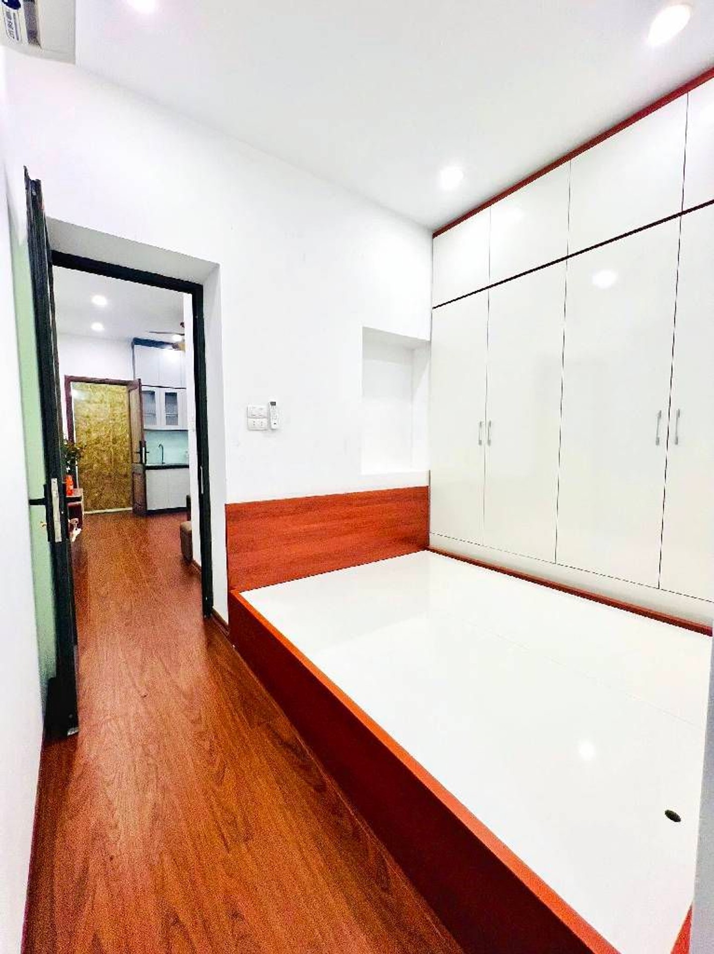 Bán nhà Nguyễn Trãi - diện tích 16.4m2 1 tầng - Ô tô đỗ cầu thang - giá 3,26 tỷ