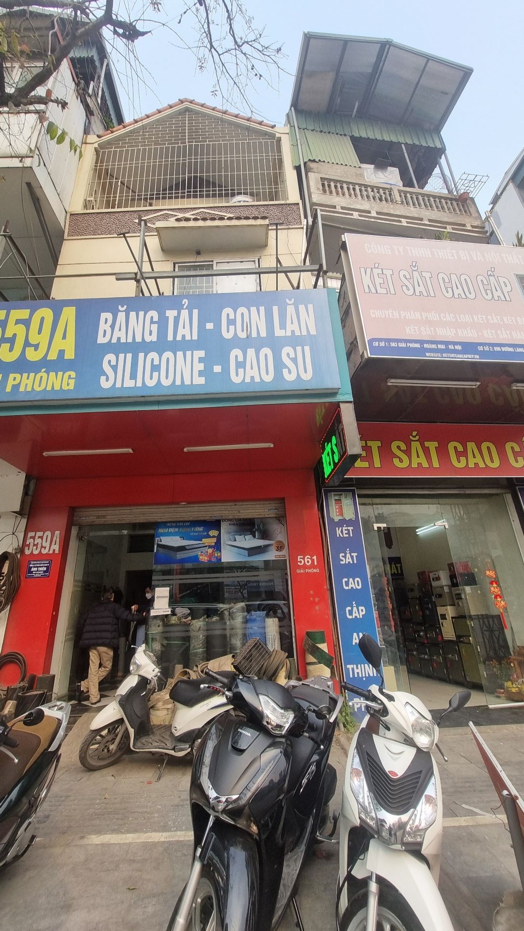 Bán nhà Giải Phóng - diện tích 43m2 3 tầng - Mặt phố mặt tiền rộng - giá 17,2 tỷ