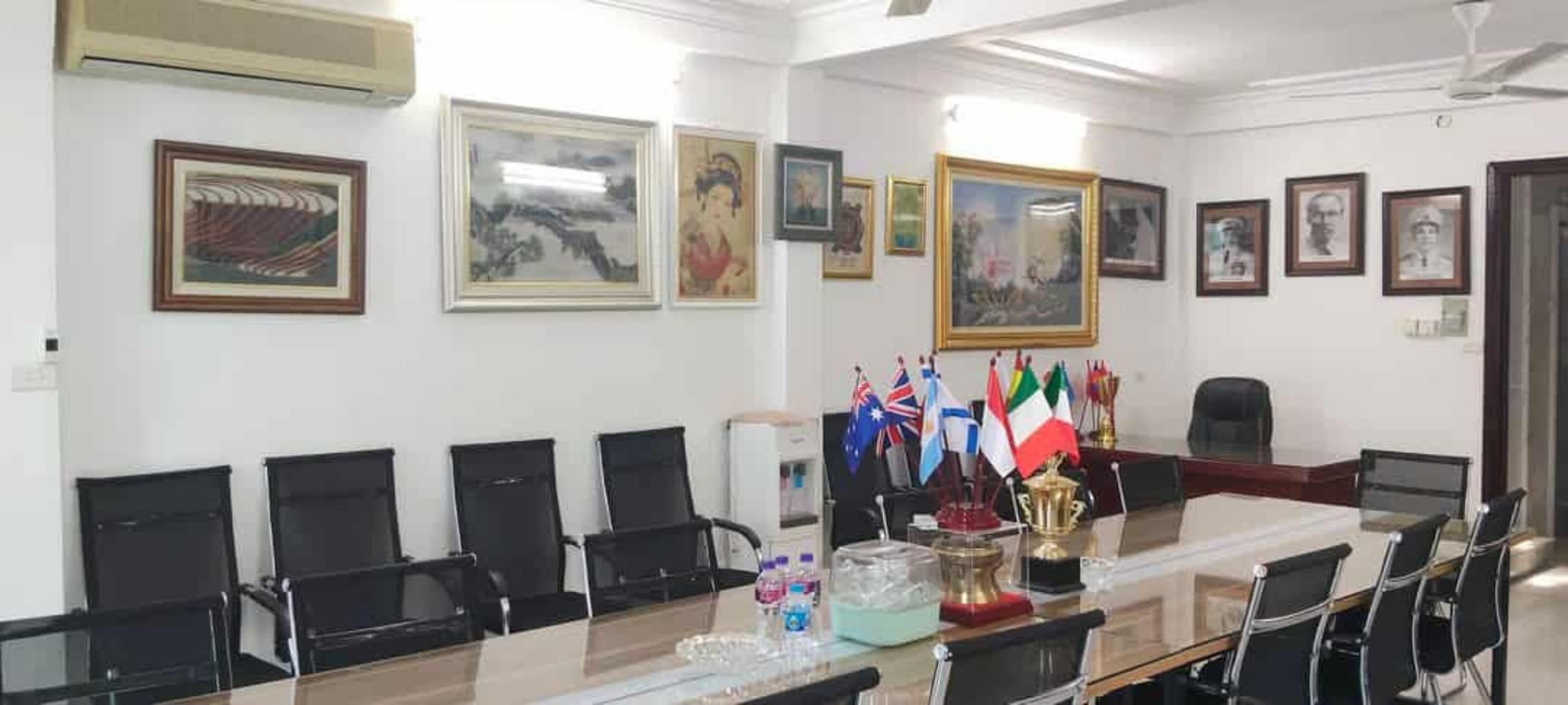 Bán nhà Hoàng Cầu - diện tích 75m2 6 tầng - Thang máy - giá Nhỉnh 48 tỷ