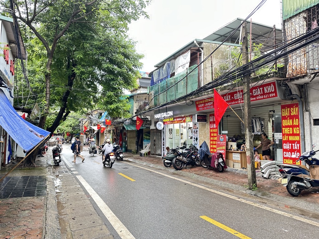 Bán nhà 8/3 - diện tích 78m2 1 tầng - Mặt phố, vừa ở vừa kinh doanh - giá 6,25 tỷ