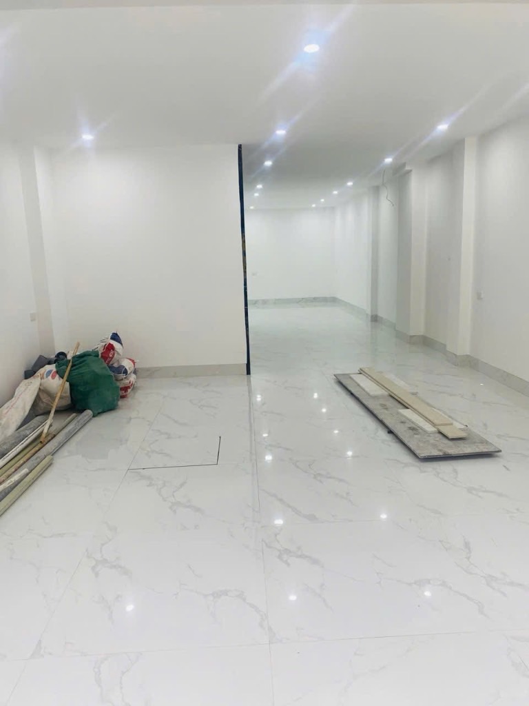 Bán nhà Định Công Thượng - diện tích 80m2 7 tầng - MẶT PHỐ - TOÀ VĂN PHÒNG - giá 27 tỷ