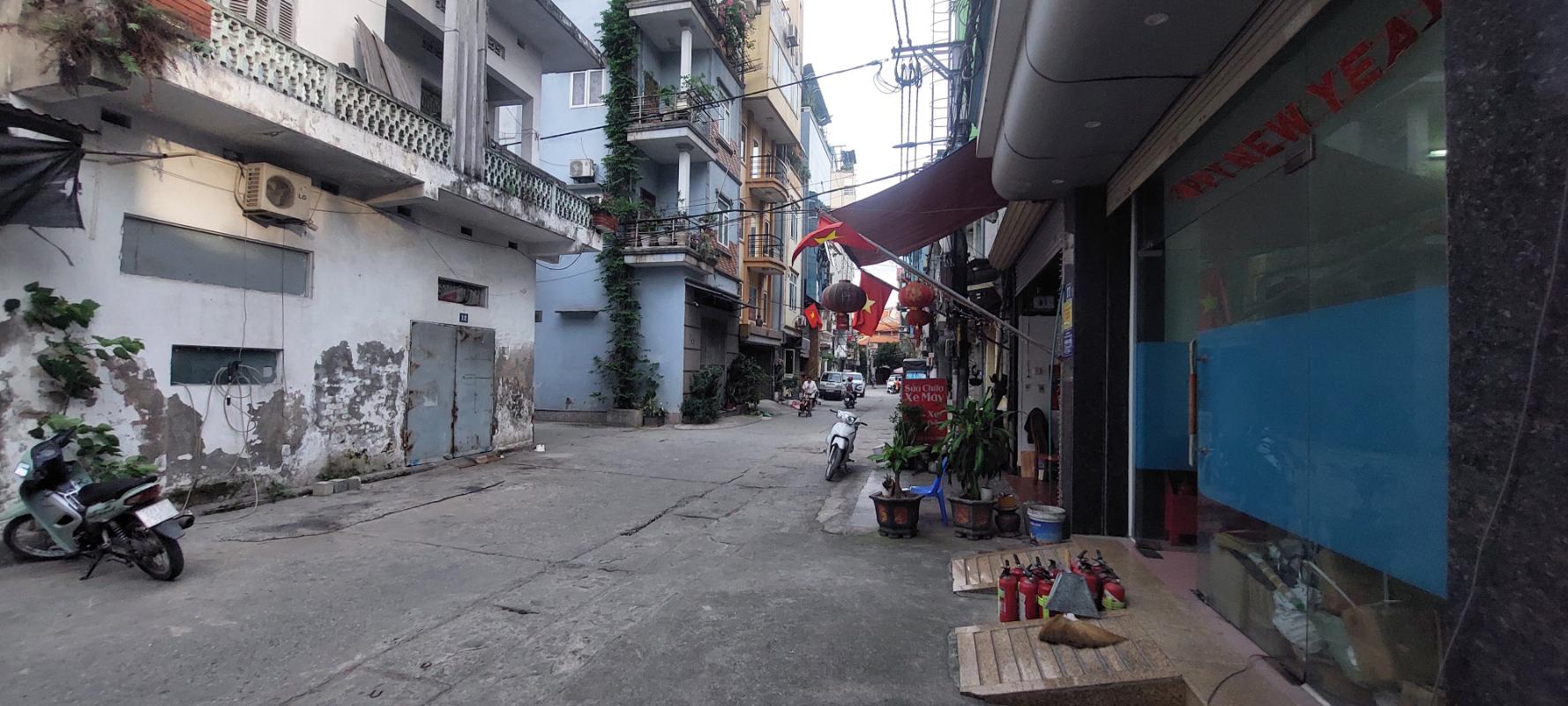 Bán nhà Giải Phóng - diện tích 80m2 5 tầng - Đất - giá 25 tỷ