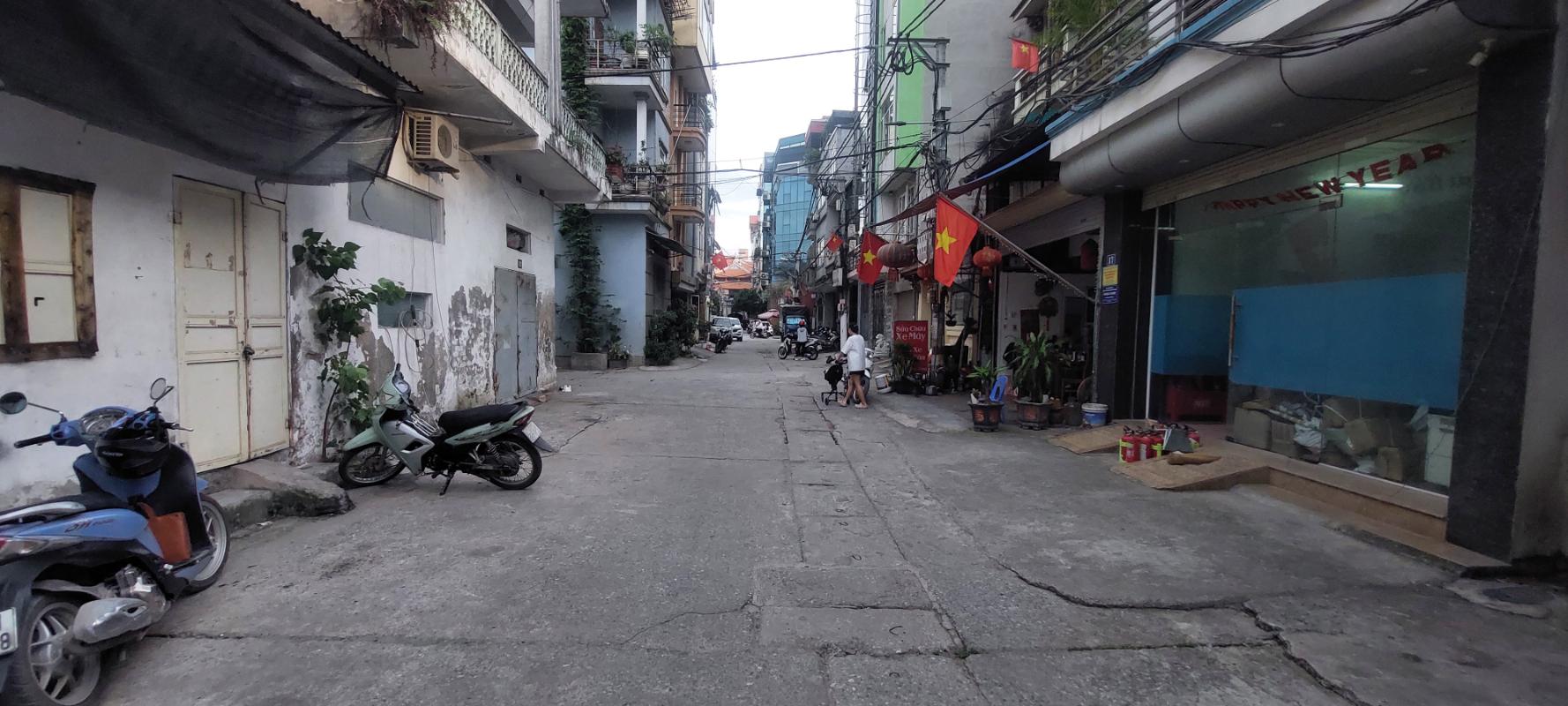 Bán nhà Giải Phóng - diện tích 80m2 5 tầng - Đất - giá 25 tỷ