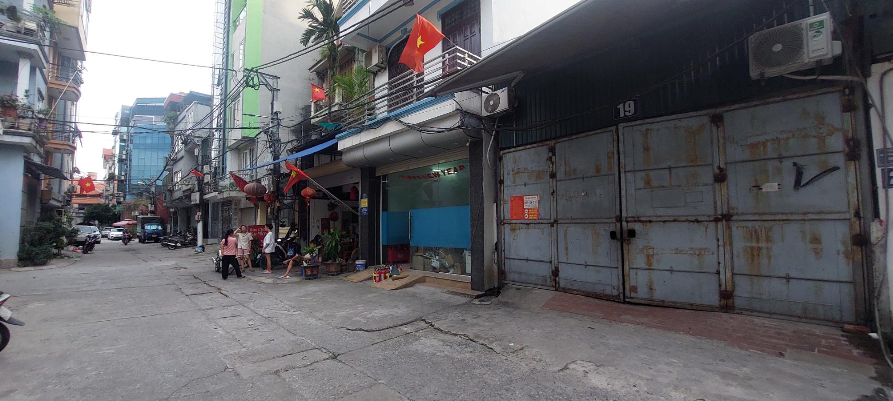 Bán nhà Giải Phóng - diện tích 80m2 5 tầng - Đất - giá 25 tỷ