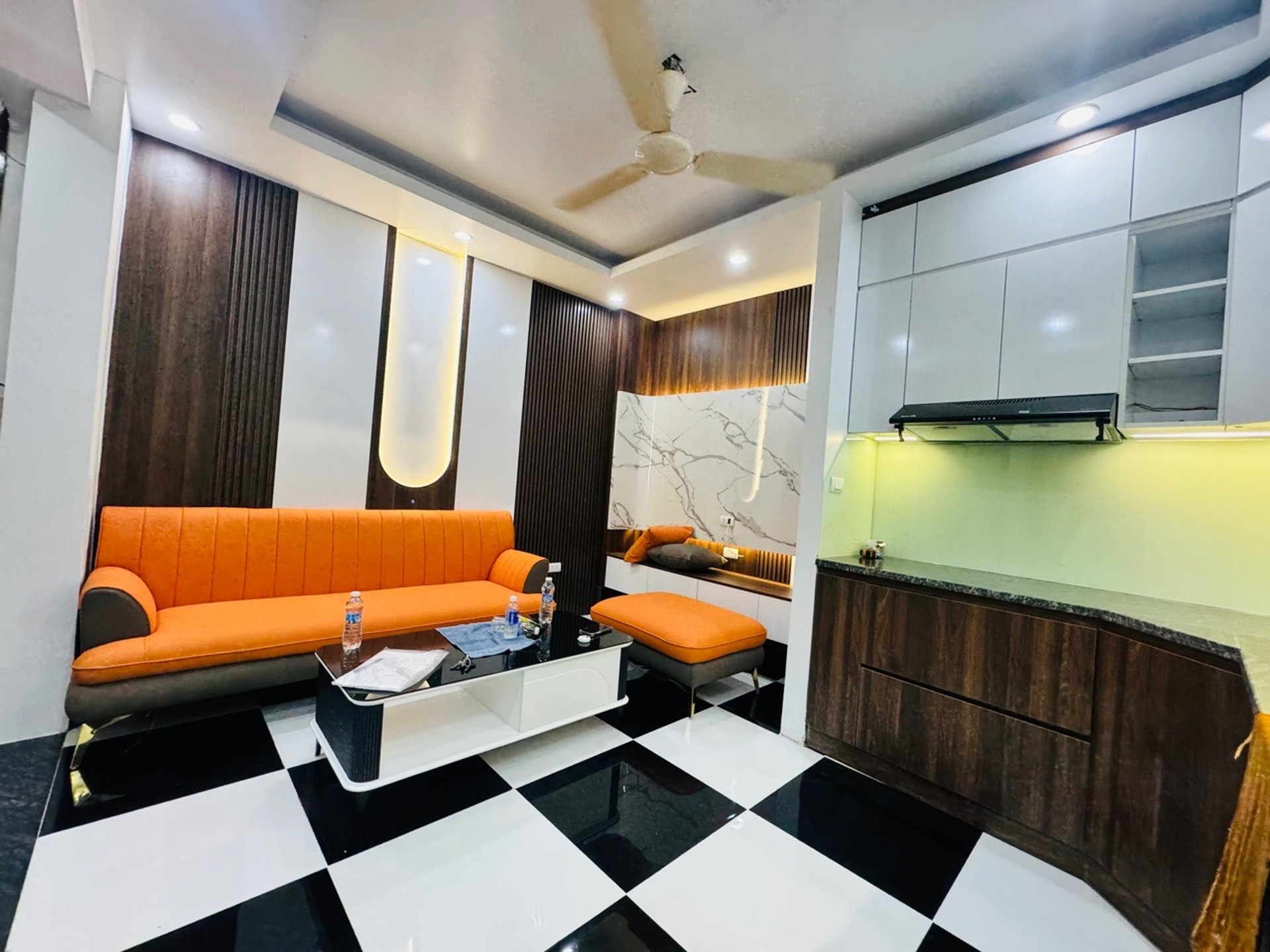 Bán nhà Vĩnh Hưng - diện tích 25m2 4 tầng - Nhà mới tinh, ô tô đỗ cửa - giá 7,25 tỷ