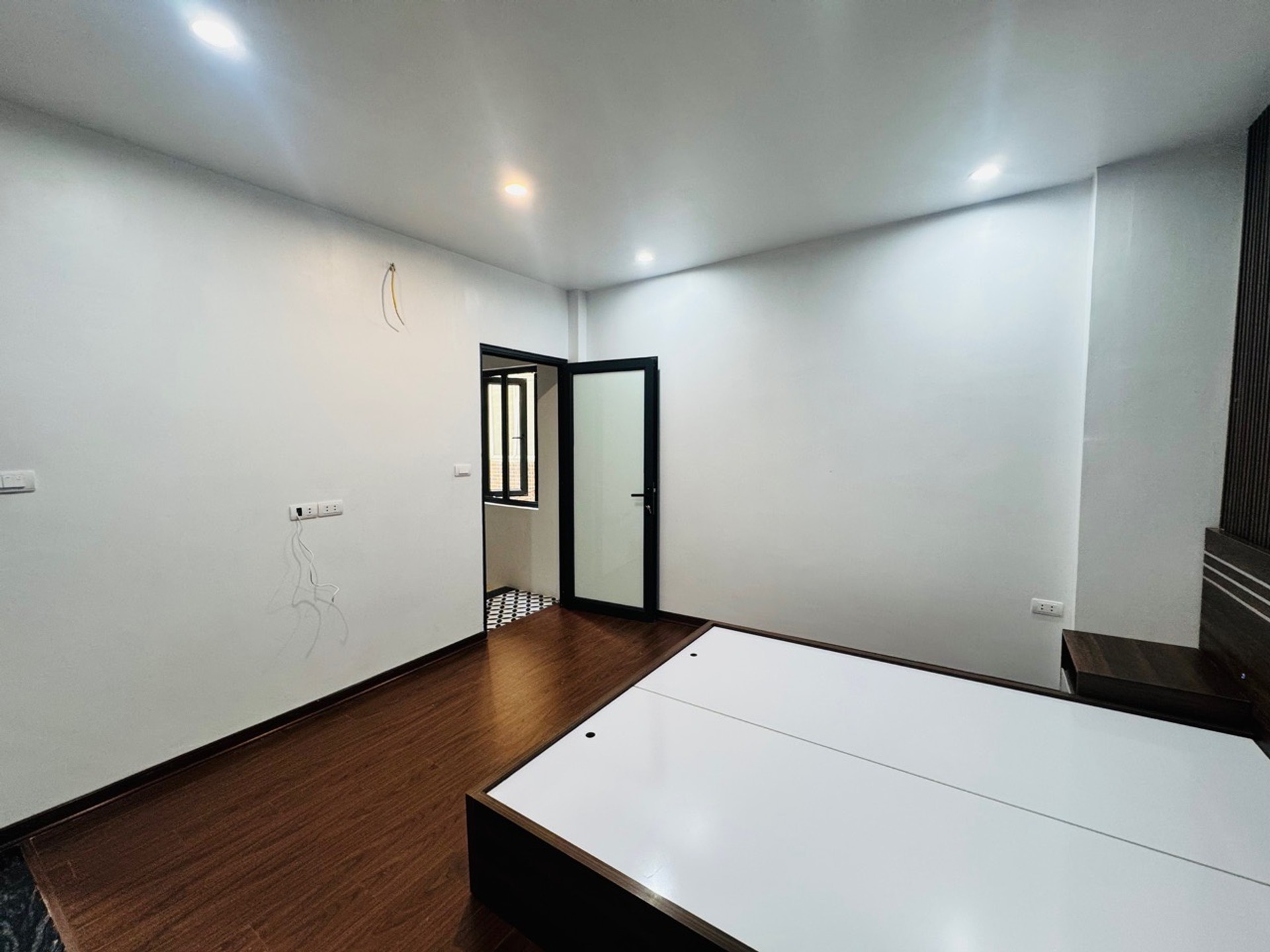 Bán nhà Vĩnh Hưng - diện tích 25m2 4 tầng - Nhà mới tinh, ô tô đỗ cửa - giá 7,25 tỷ