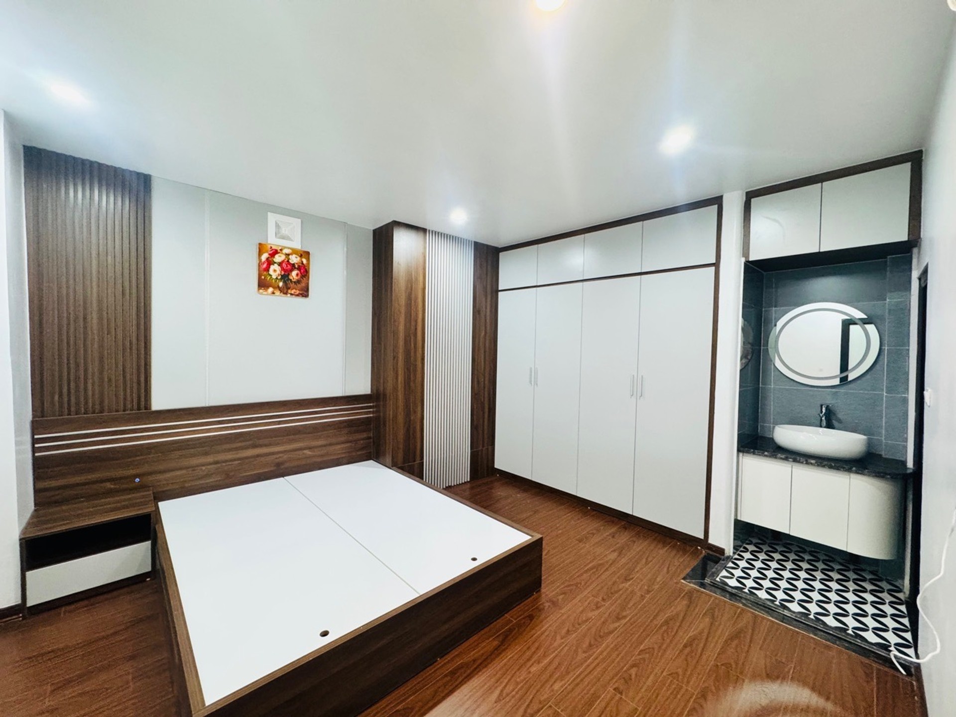Bán nhà Vĩnh Hưng - diện tích 25m2 4 tầng - Nhà mới tinh, ô tô đỗ cửa - giá 7,25 tỷ