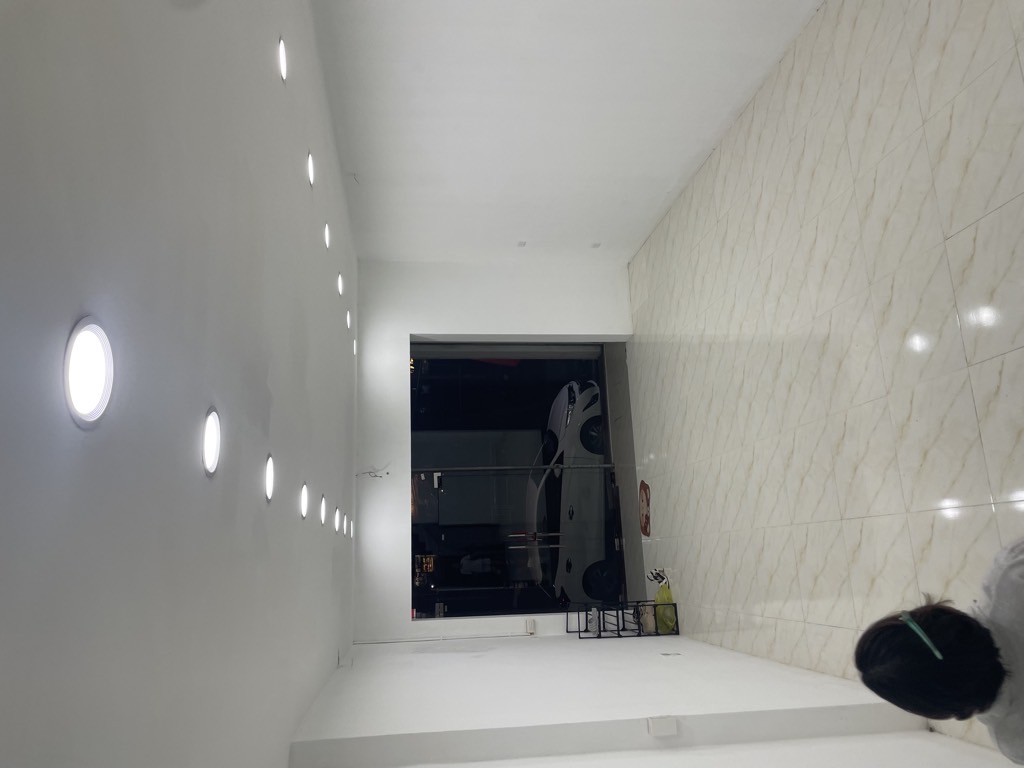 Bán nhà Vũ Tông Phan - diện tích 65m2 3 tầng - Mặt phố kinh doanh sầm uất - giá 36 tỷ