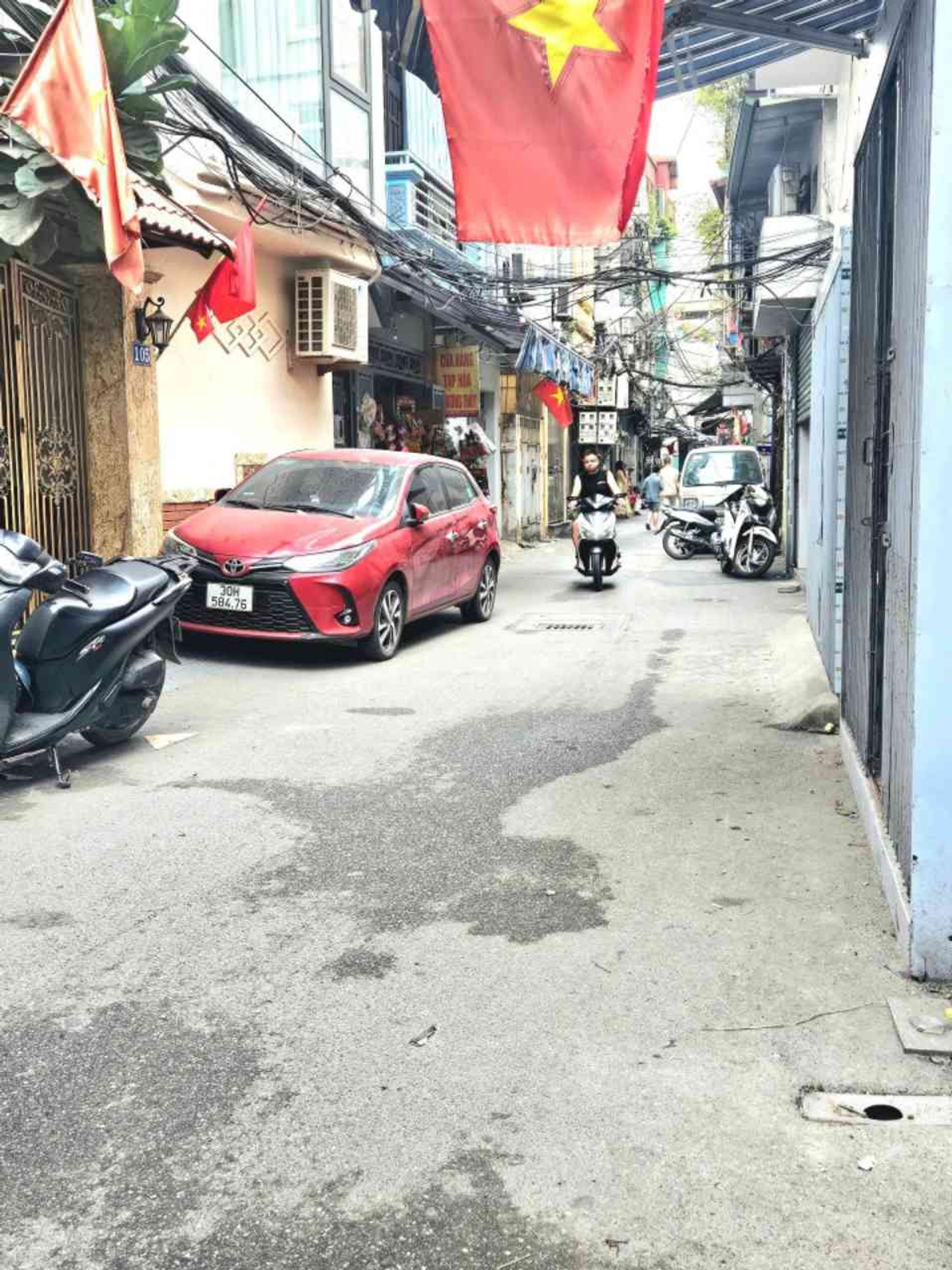 Bán nhà Vũ Tông Phan - diện tích 32m2 2 tầng - Lô góc, kinh doanh đỉnh - giá 3,3 tỷ