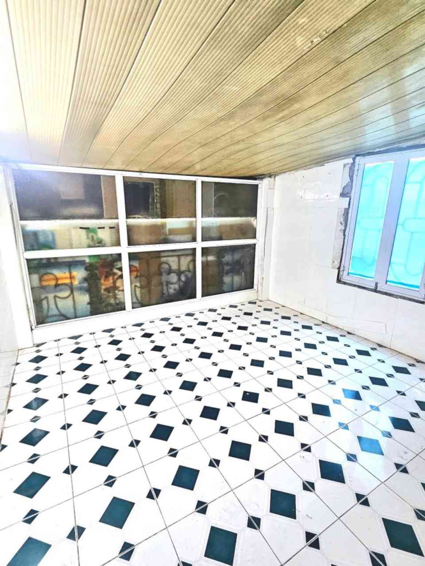 Bán nhà Vũ Tông Phan - diện tích 32m2 2 tầng - Lô góc, kinh doanh đỉnh - giá 3,3 tỷ