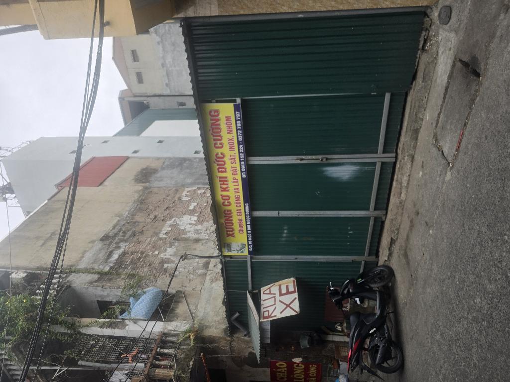 Bán nhà Bùi Ngọc Dương - diện tích 126m2 1 tầng - ô tô đỗ cửa - giá 32,5 tỷ