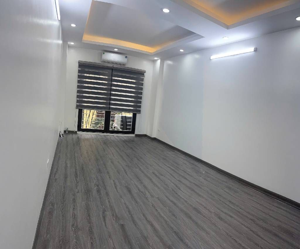 Bán nhà Thịnh Liệt - diện tích 35m2 5 tầng - ô tô vào nhà - giá 9,95 tỷ