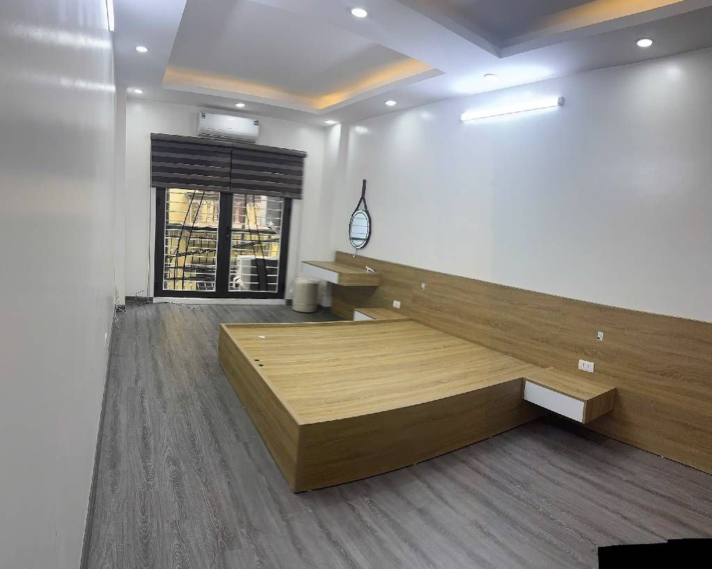 Bán nhà Thịnh Liệt - diện tích 35m2 5 tầng - ô tô vào nhà - giá 9,95 tỷ