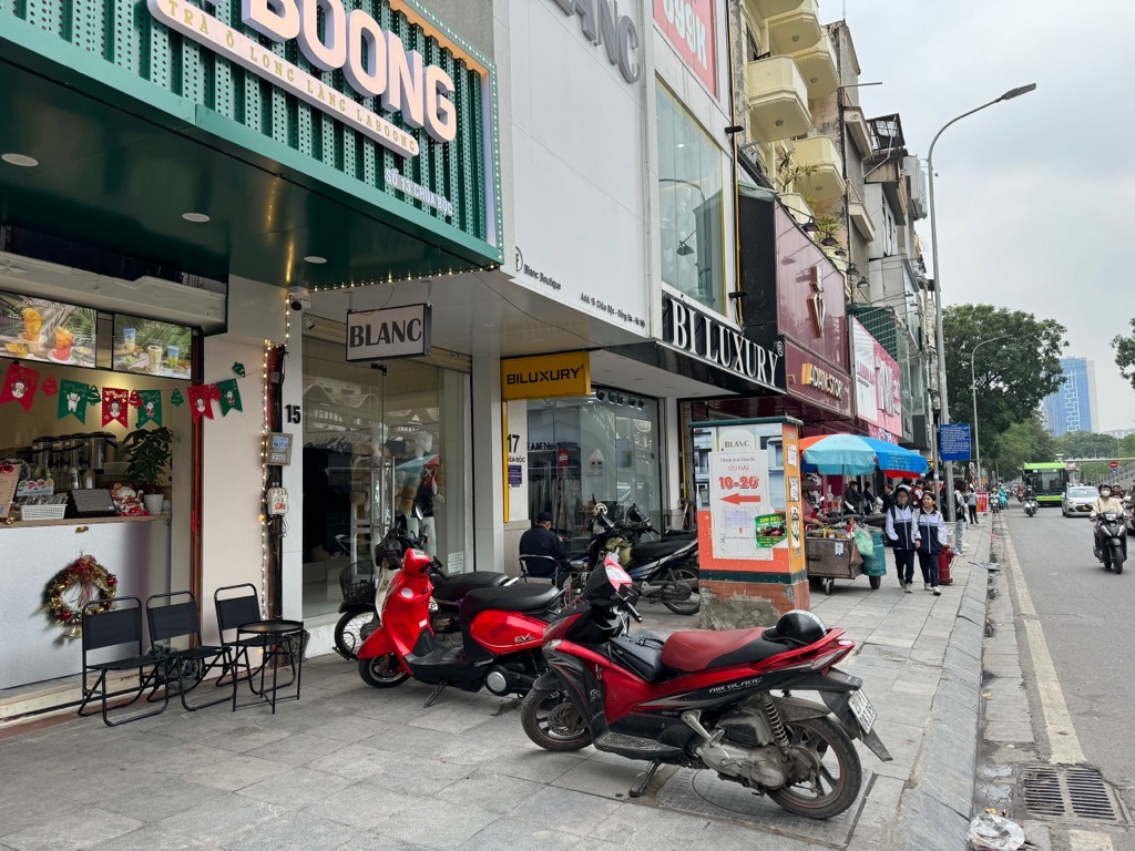 Bán nhà Chùa Bộc - diện tích 52,3m2 5 tầng - MẶT PHỐ VIP - HAI THOÁNG - KINH DOANH MỌI LOẠI HÌNH - giá 32 tỷ