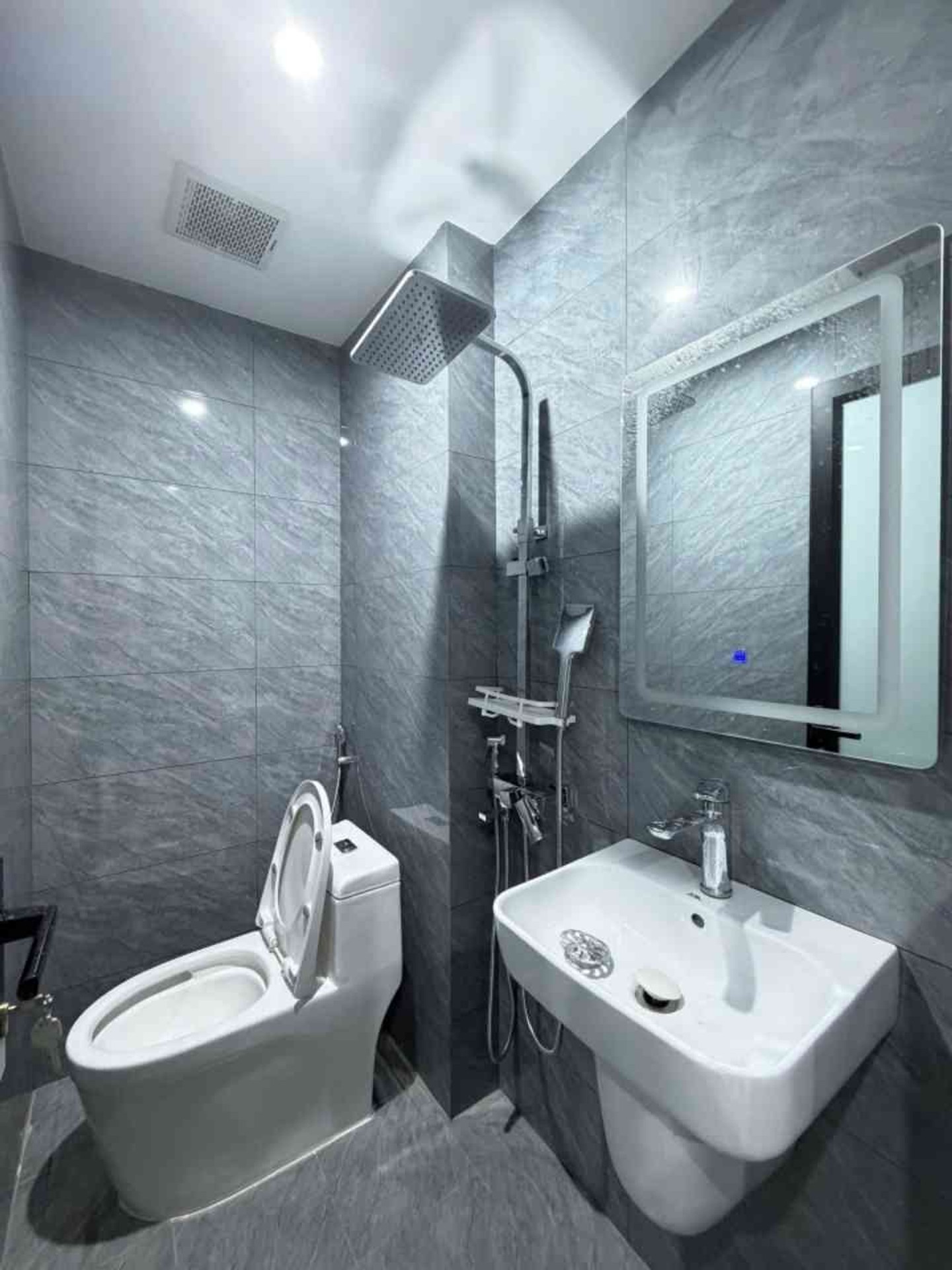 Bán nhà Kim Ngưu - diện tích 64m2 4 tầng - SIÊU PHẨM DÒNG TIỀN - giá 15,9 tỷ