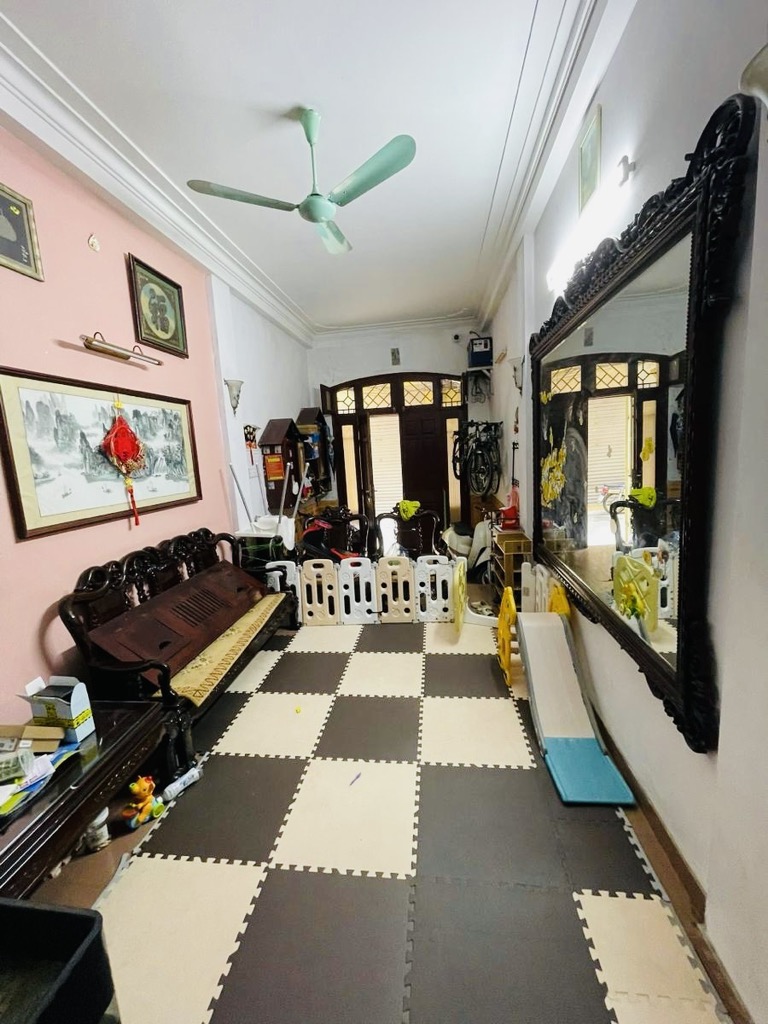 Bán nhà Lê Thanh Nghị - diện tích 91m2 4 tầng - Mặt ngõ ô tô - giá 29,9 tỷ