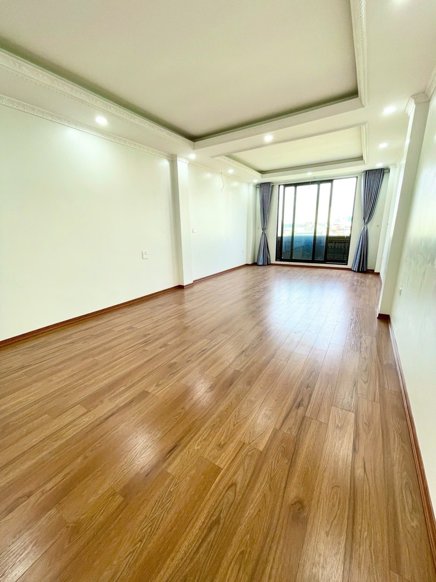 Bán nhà Đỗ Mười - diện tích 53m2 7 tầng - Nhà mặt phố kinh doanh đa dạng - giá 21,8 tỷ