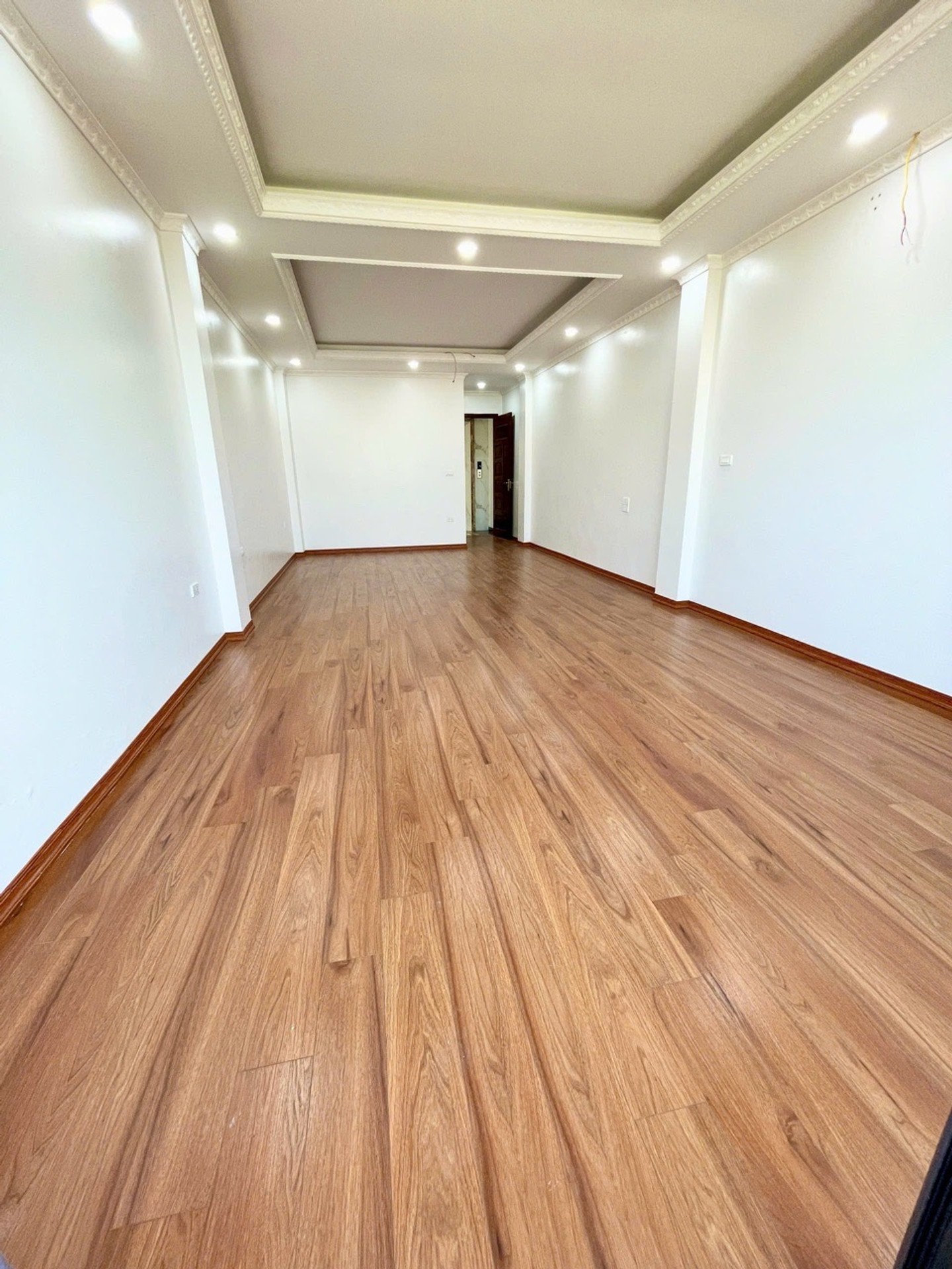Bán nhà Đỗ Mười - diện tích 53m2 7 tầng - Nhà mặt phố kinh doanh đa dạng - giá 21,8 tỷ