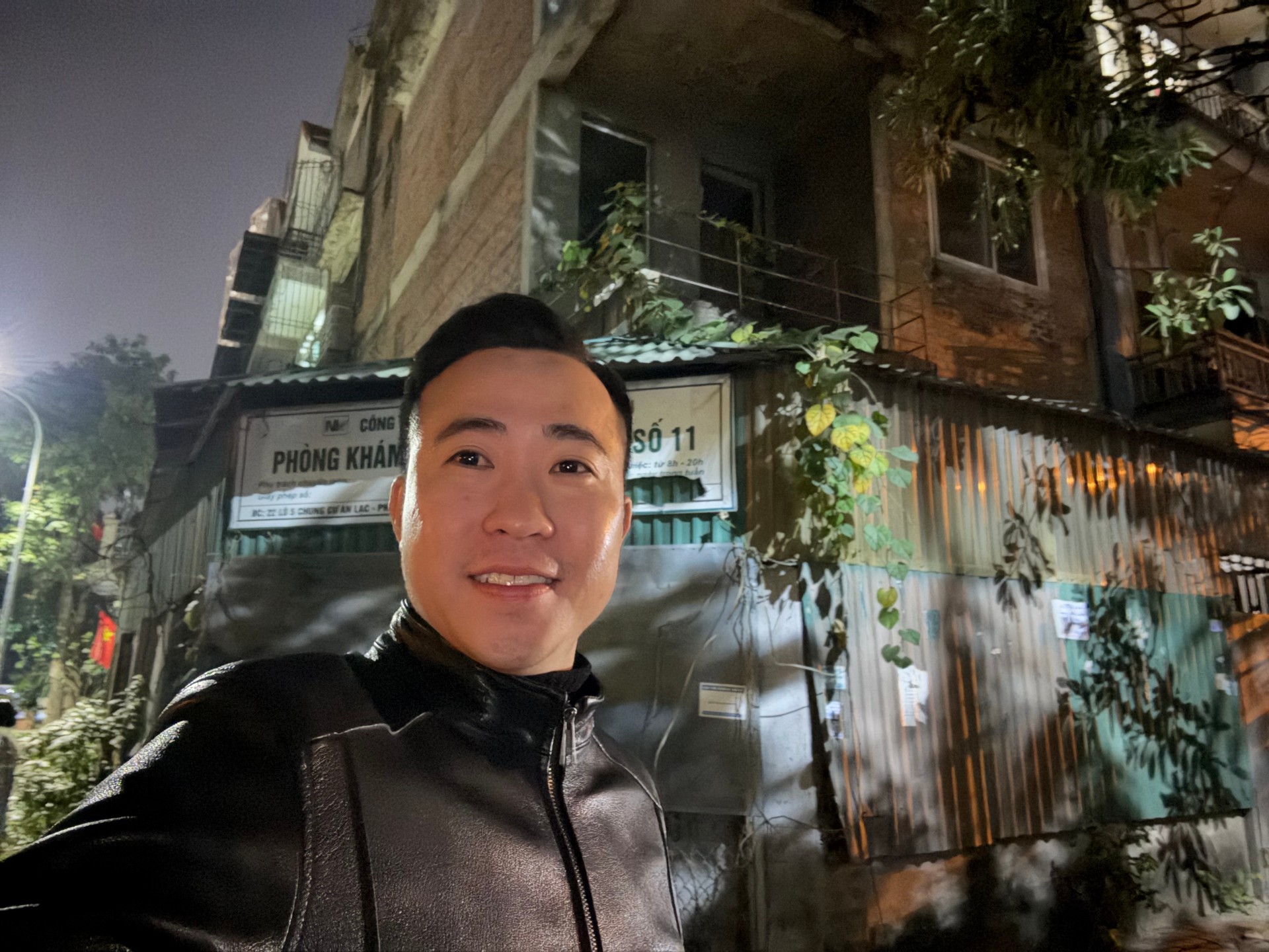 Bán nhà Ngõ 3 ô tô tránh - diện tích 113.5m2 5 tầng - Lô góc 2 mặt thoáng - giá 32 tỷ