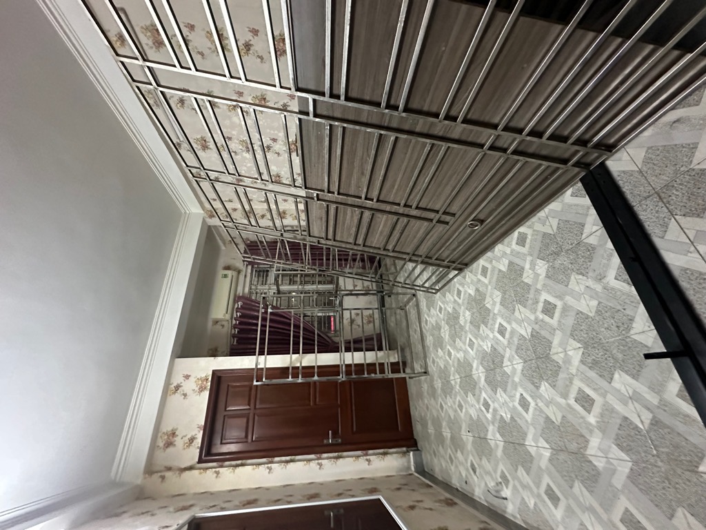 Bán nhà Vũ Tông Phan - diện tích 53m2 7 tầng - MẶT PHỐ VIP - HOA HẬU GIỮA LÒNG THỦ ĐÔ - giá 31 tỷ