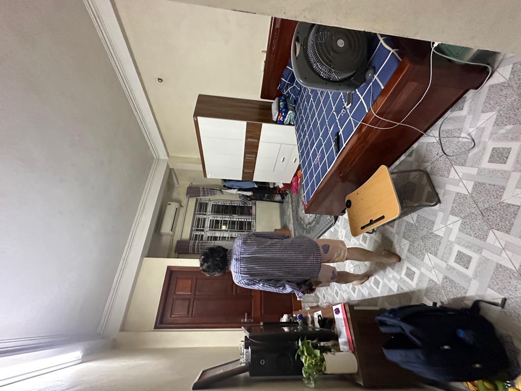 Bán nhà Vũ Tông Phan - diện tích 53m2 7 tầng - MẶT PHỐ VIP - HOA HẬU GIỮA LÒNG THỦ ĐÔ - giá 31 tỷ