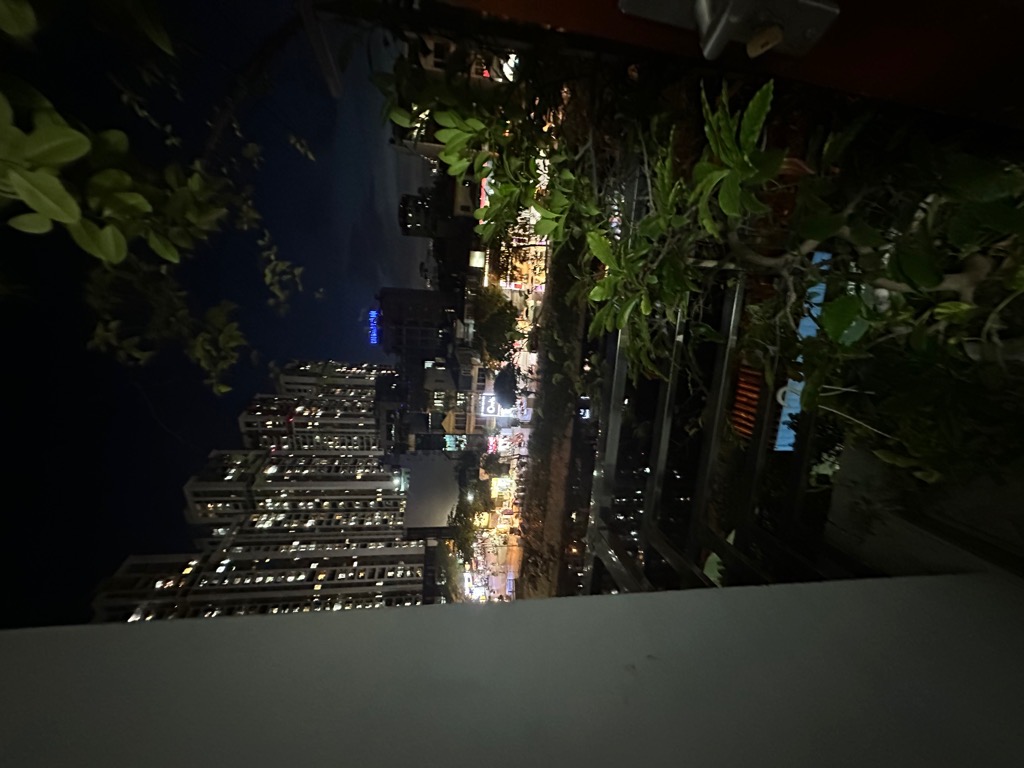 Bán nhà Vũ Tông Phan - diện tích 53m2 7 tầng - MẶT PHỐ VIP - HOA HẬU GIỮA LÒNG THỦ ĐÔ - giá 31 tỷ