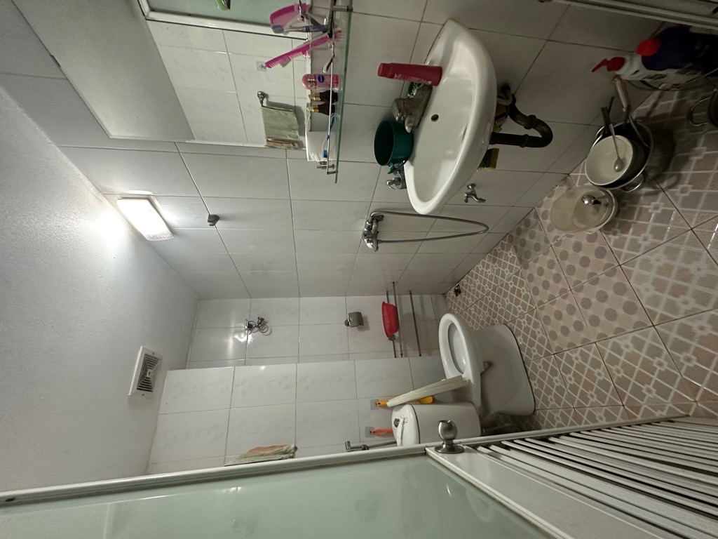 Bán nhà Vũ Tông Phan - diện tích 53m2 7 tầng - MẶT PHỐ VIP - HOA HẬU GIỮA LÒNG THỦ ĐÔ - giá 31 tỷ