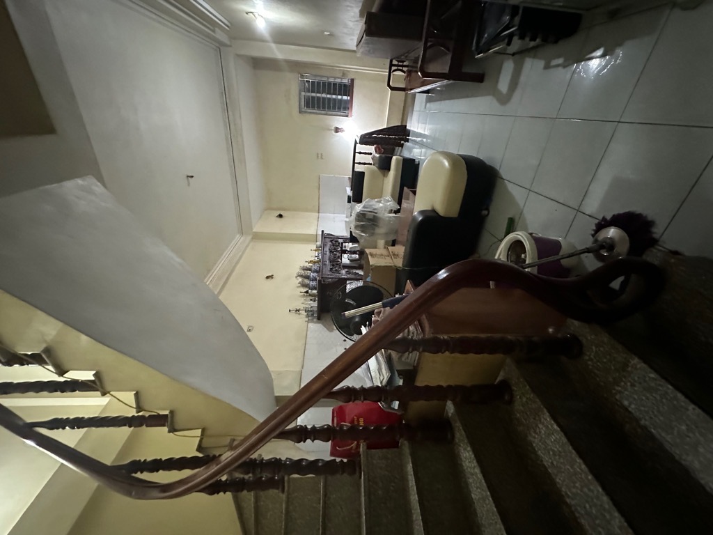 Bán nhà Vũ Tông Phan - diện tích 53m2 7 tầng - MẶT PHỐ VIP - HOA HẬU GIỮA LÒNG THỦ ĐÔ - giá 31 tỷ