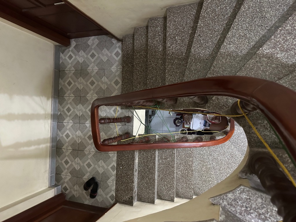 Bán nhà Vũ Tông Phan - diện tích 53m2 7 tầng - MẶT PHỐ VIP - HOA HẬU GIỮA LÒNG THỦ ĐÔ - giá 31 tỷ