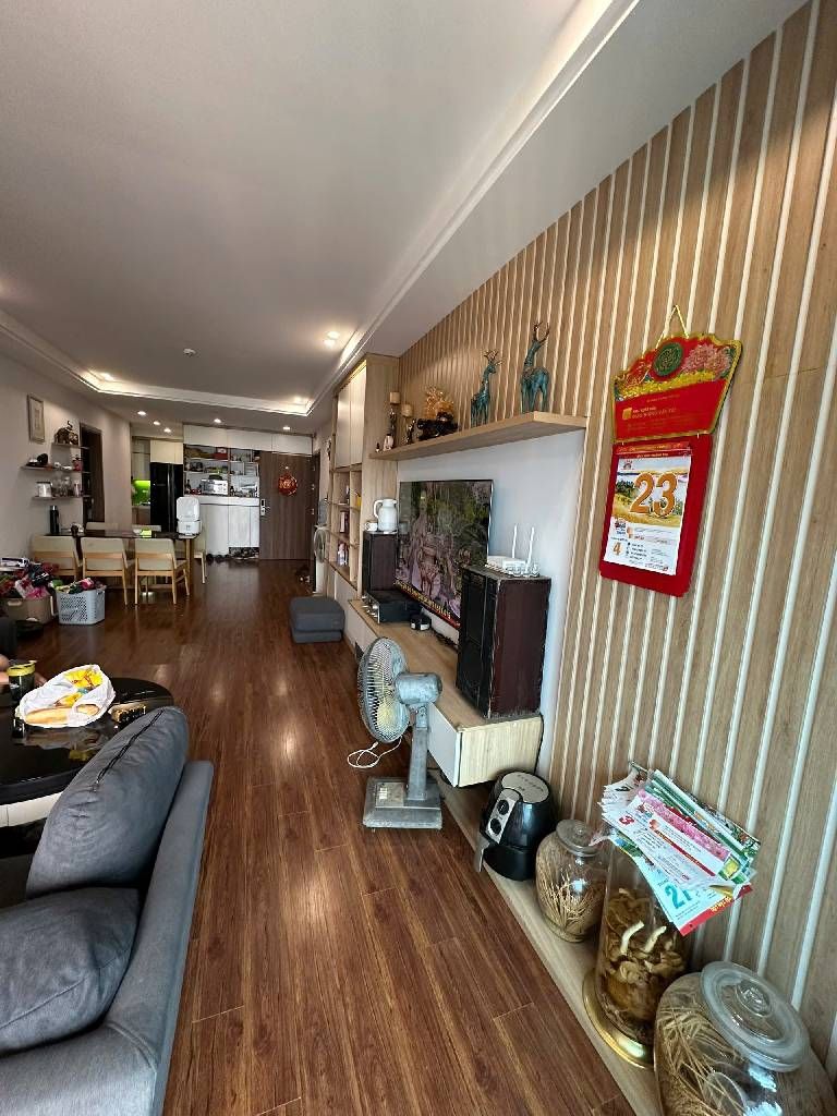 Bán nhà Hoàng Mai - diện tích 97m2 26 tầng - Sổ đỏ chính chủ - giá 8,7 tỷ