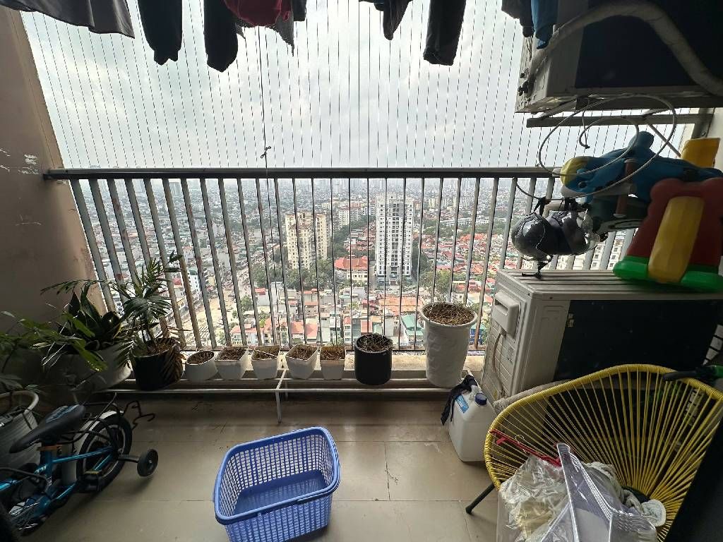 Bán nhà Hoàng Mai - diện tích 97m2 26 tầng - Sổ đỏ chính chủ - giá 8,7 tỷ