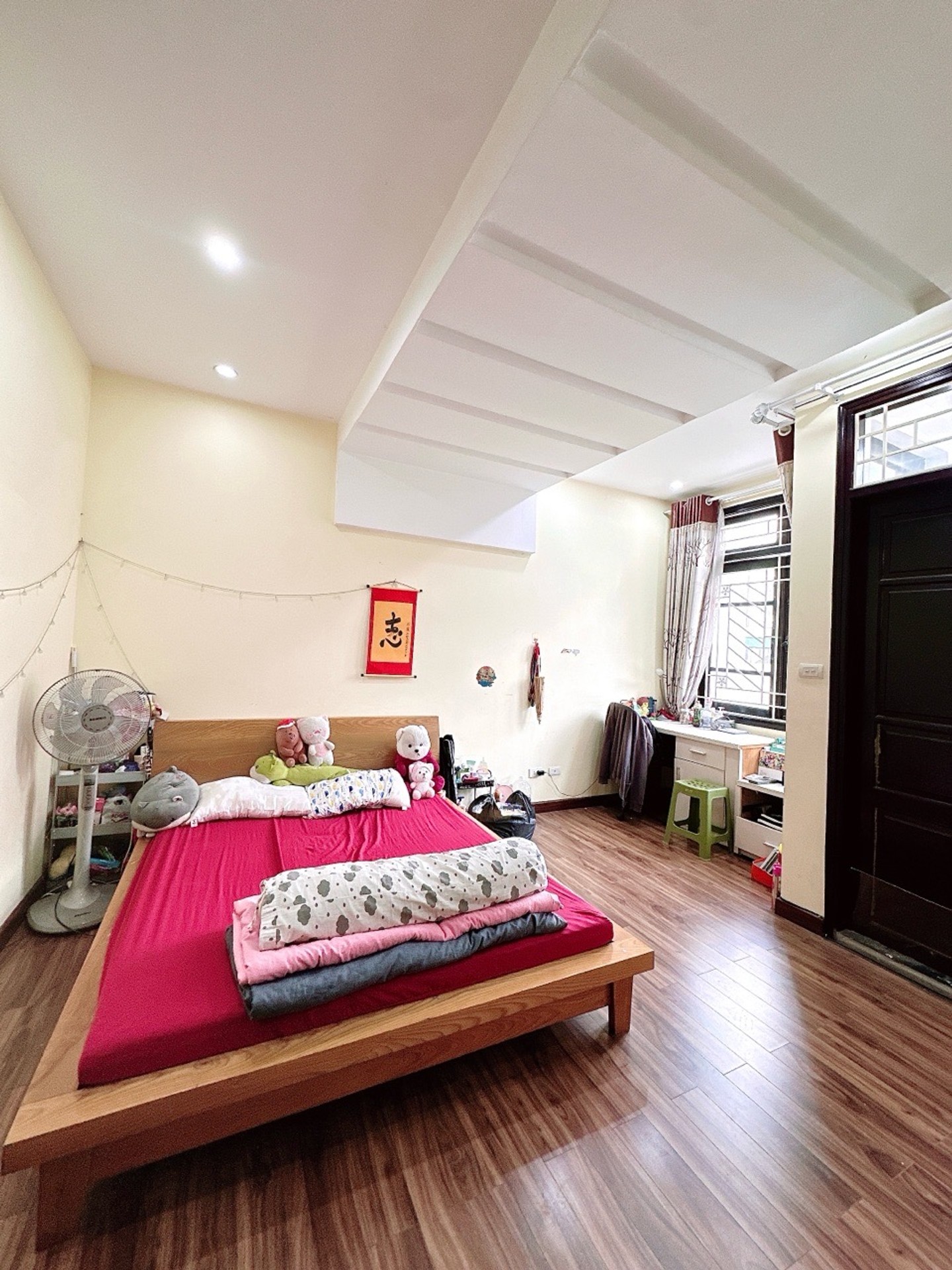 Bán nhà Bằng Liệt - diện tích 115m2 5 tầng - Ngõ thông, ô tô kinh doanh - giá 25,5 tỷ