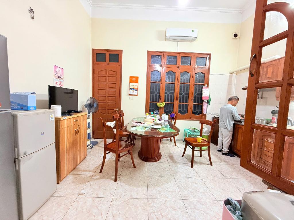 Bán nhà Trần Quang Diệu - diện tích 87m2 4 tầng - Phân lô ô tô tránh - giá 34,5 tỷ