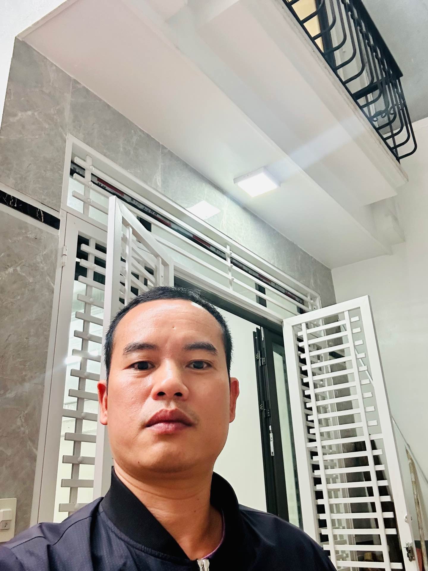 Bán nhà Trương Định - diện tích 32m2 5 tầng - Nhà đẹp hiện đại ở ngay - giá 8,7 tỷ