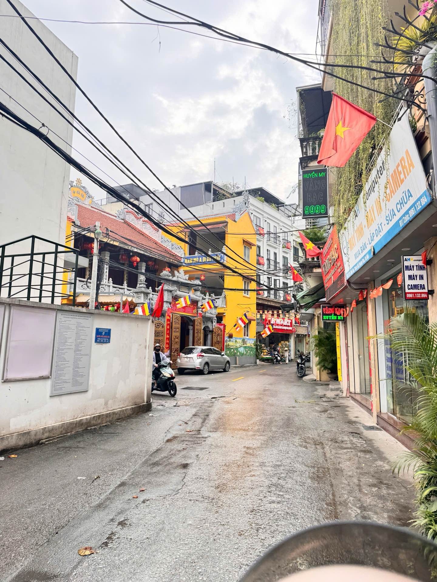Bán nhà Trương Định - diện tích 32m2 5 tầng - Nhà đẹp hiện đại ở ngay - giá 8,7 tỷ