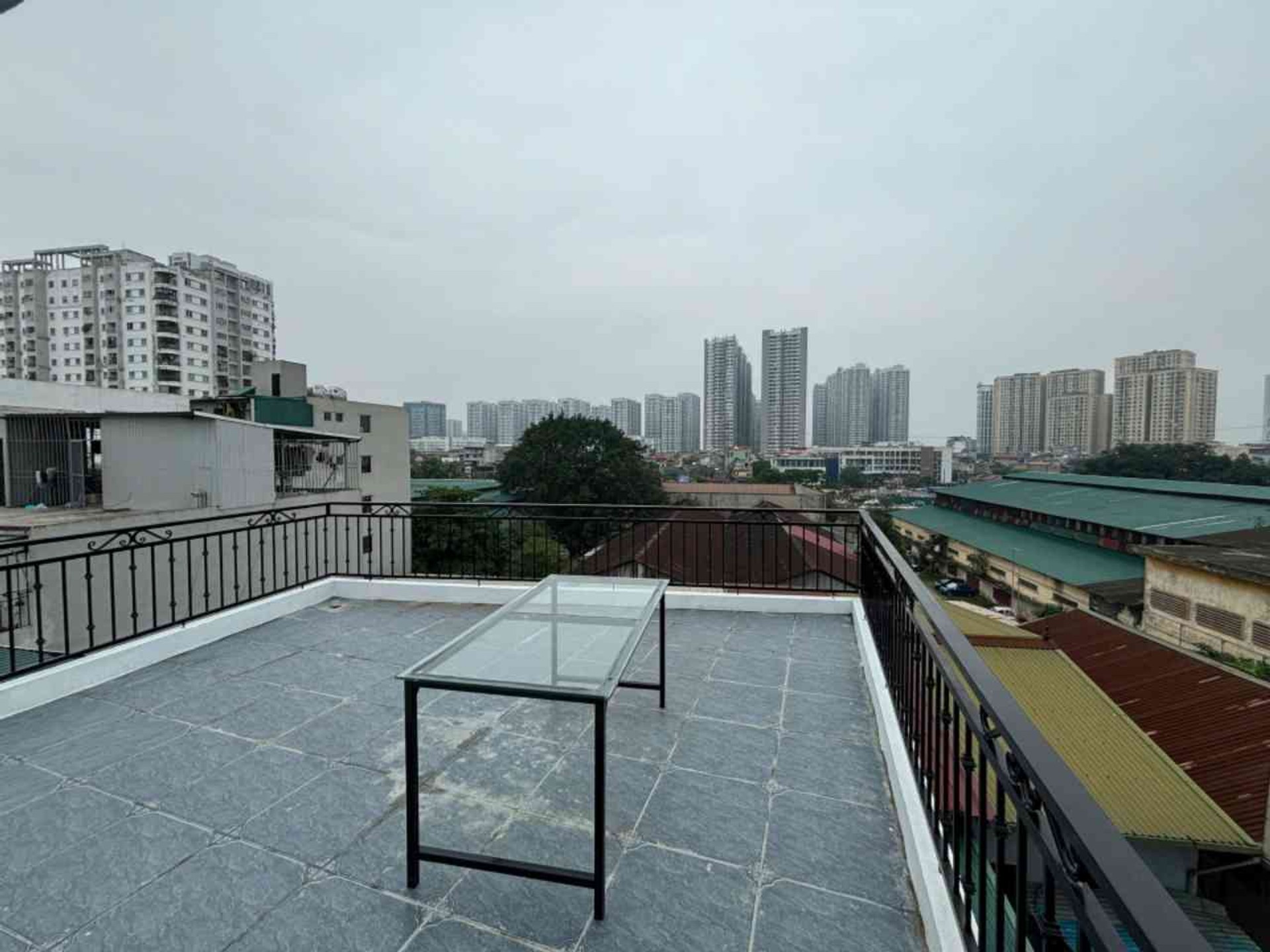 Bán nhà Minh Khai - diện tích 56m2 6 tầng - Ô tô đỗ cửa - giá 14,9 tỷ