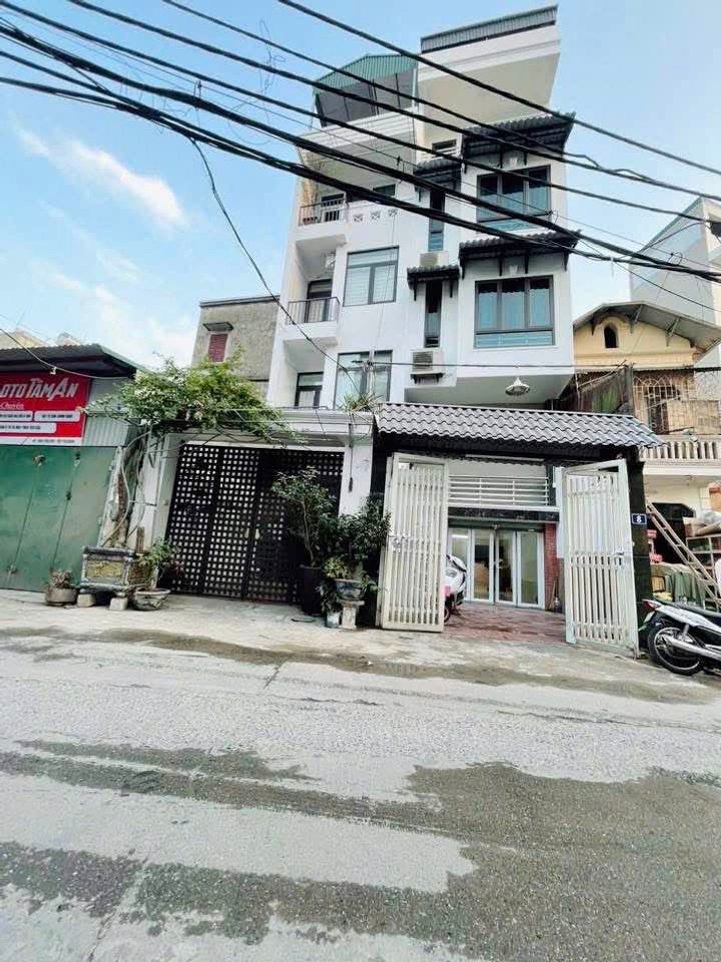 Bán nhà Đại Đồng - diện tích 85m2 5 tầng - Ô tô tránh - giá 19,5 tỷ