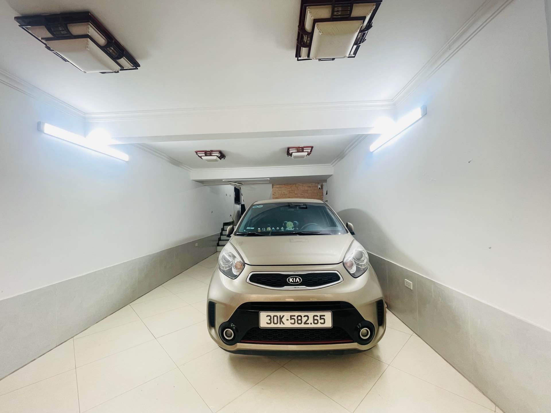 Bán nhà Đại Đồng - diện tích 85m2 5 tầng - Ô tô tránh - giá 19,5 tỷ