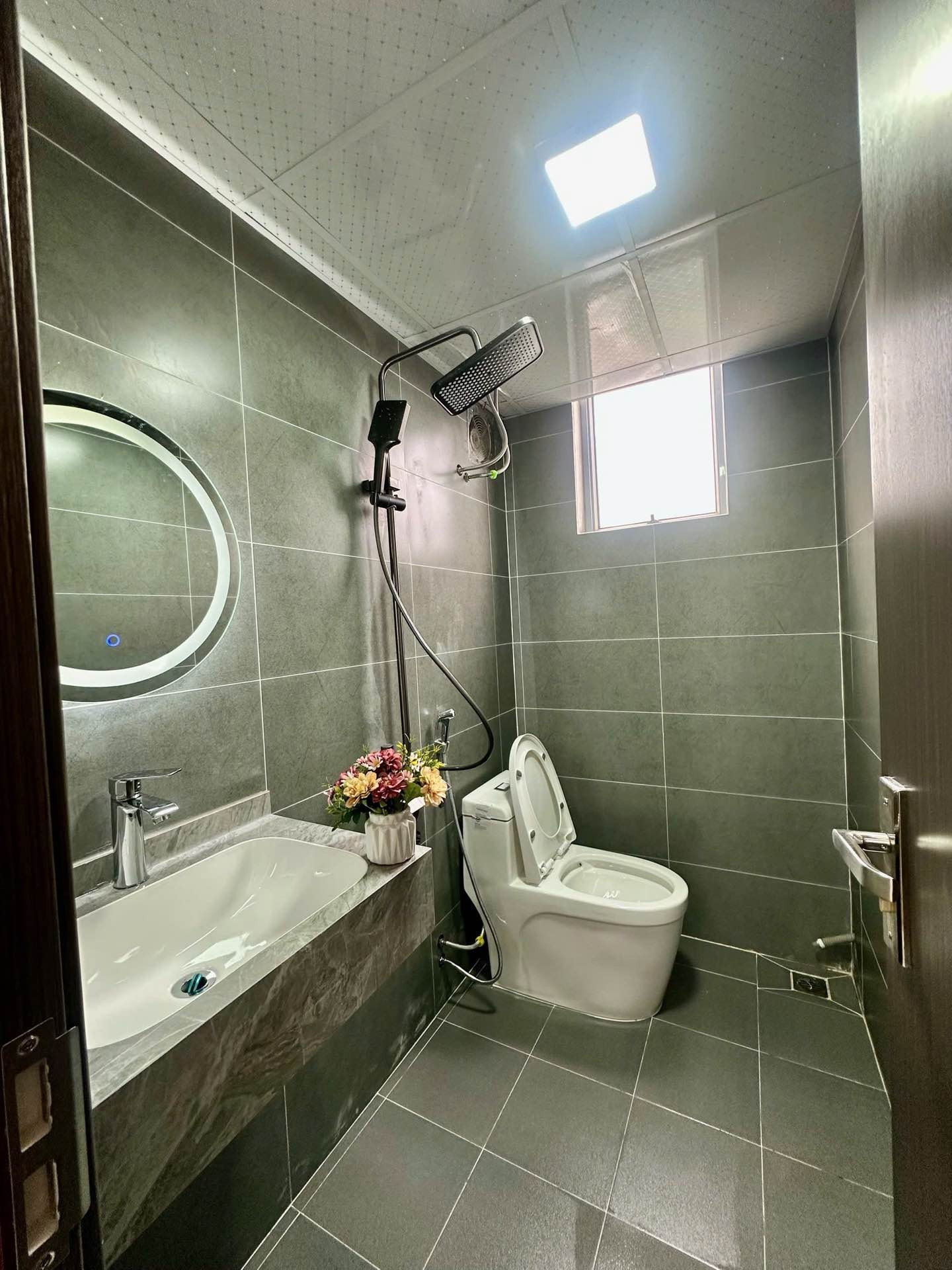 Bán nhà Linh Đàm - diện tích 50m2 1 tầng - Căn hộ chung cư nhỏ tiền - giá 4,8 tỷ
