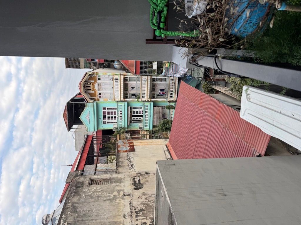 Bán nhà Bạch Đằng - diện tích 90m2 6 tầng - nhà thang máy, ô tô vào trong nhà - giá 25,86 tỷ