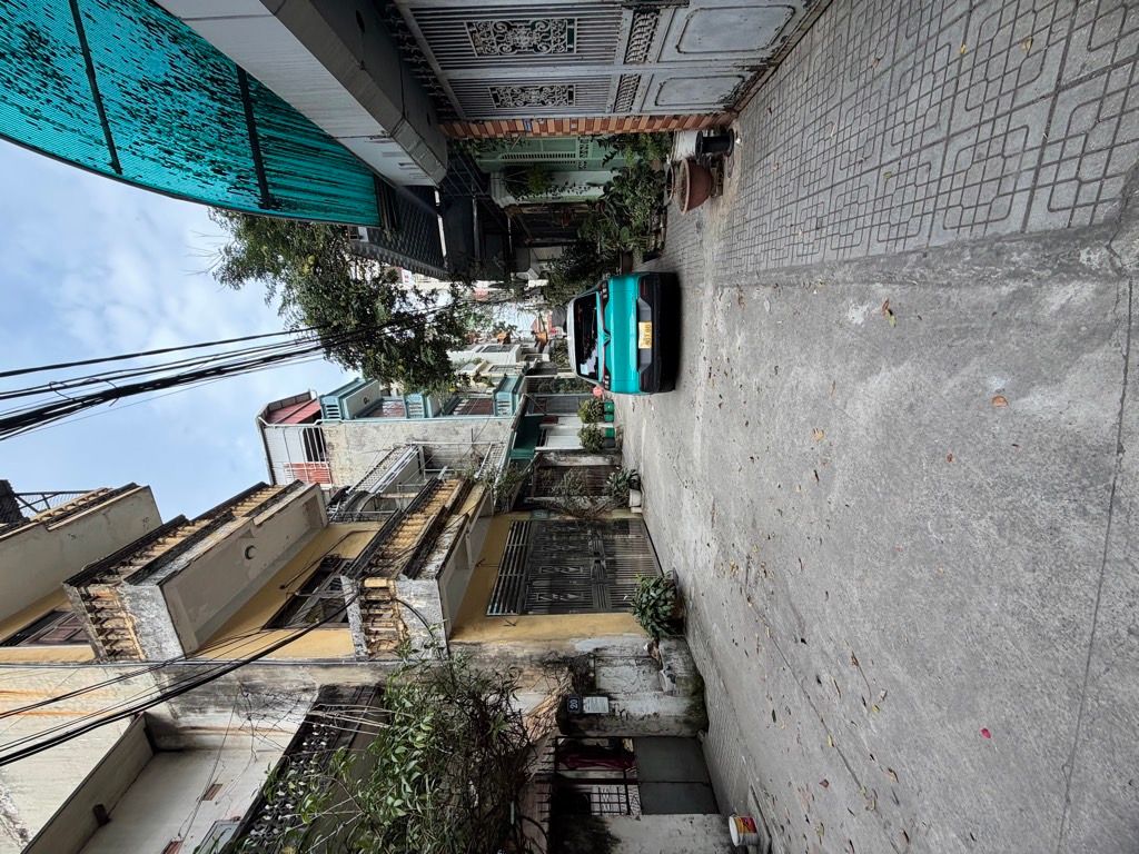 Bán nhà Bạch Đằng - diện tích 90m2 6 tầng - nhà thang máy, ô tô vào trong nhà - giá 25,86 tỷ