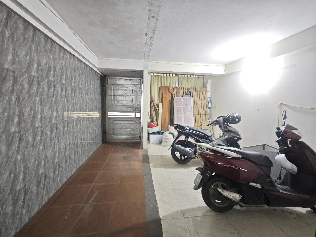 Bán nhà Phùng Khoang - diện tích 60m2 7 tầng - Nhà đẹp hiếm có - giá 28 tỷ