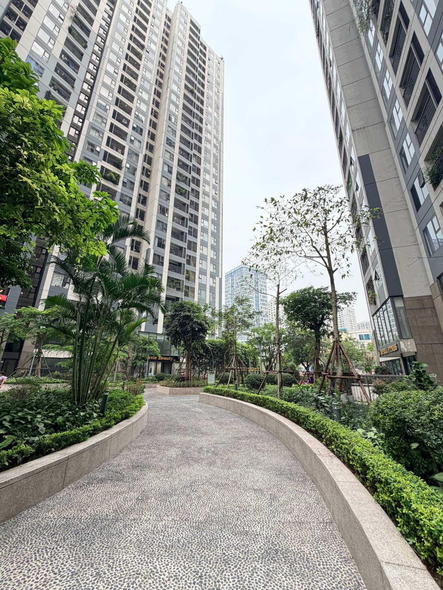 Bán nhà Minh Khai - diện tích 81m2 6 tầng - Cực hiếm nhà bán - giá 11,9 tỷ