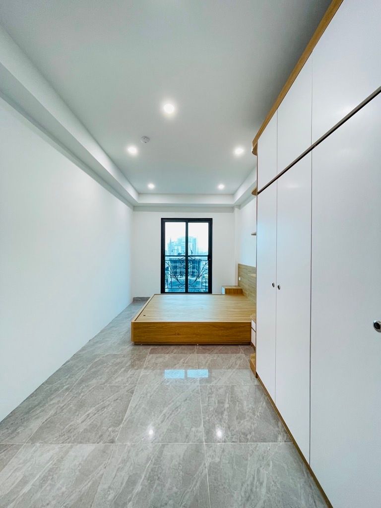 Bán nhà Lương Thế Vinh - diện tích 75m2 8 tầng - Lô góc 3 mặt thoáng - giá 33,5 tỷ