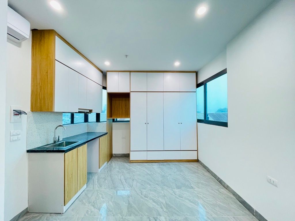 Bán nhà Lương Thế Vinh - diện tích 75m2 8 tầng - Lô góc 3 mặt thoáng - giá 33,5 tỷ